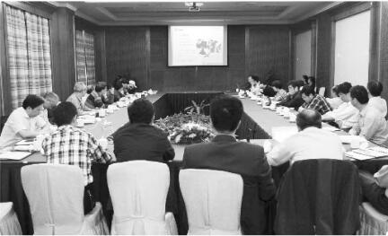 “圍繞公司發(fā)展規(guī)劃，探索產(chǎn)品拓展思路”上自儀公司召開2012年度總工程師會議